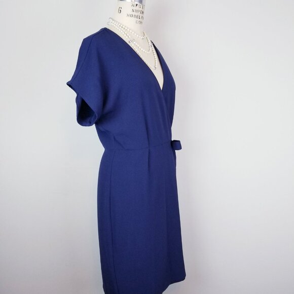 Classic Navy Blue Short Sleeve True Wrap Dress by Bobeau Ladies size Medium - Picture 5 of 8